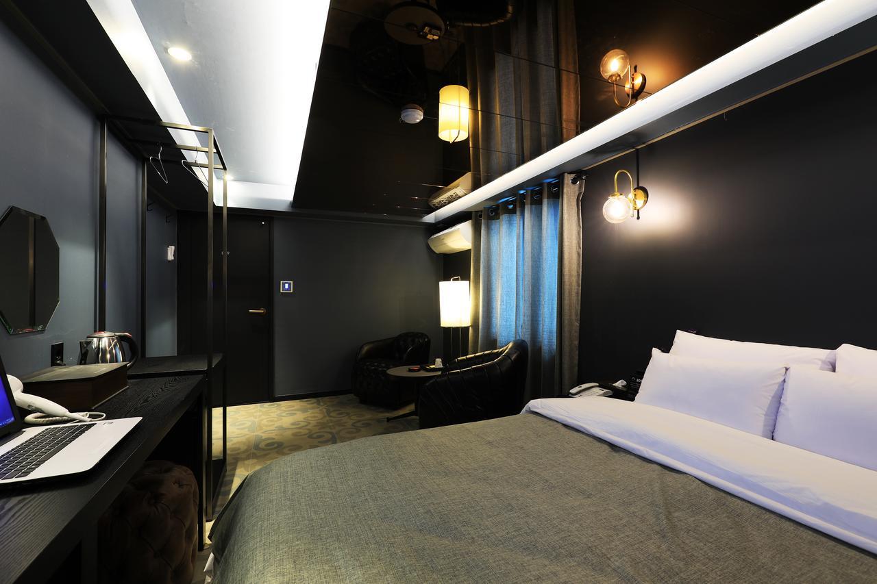Rainbow Hotel Yongsan Seoul Exterior photo